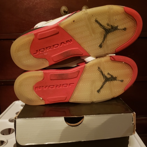 Almost new Jordan Retro 5 size 5 (originals) - Picture 5 of 5